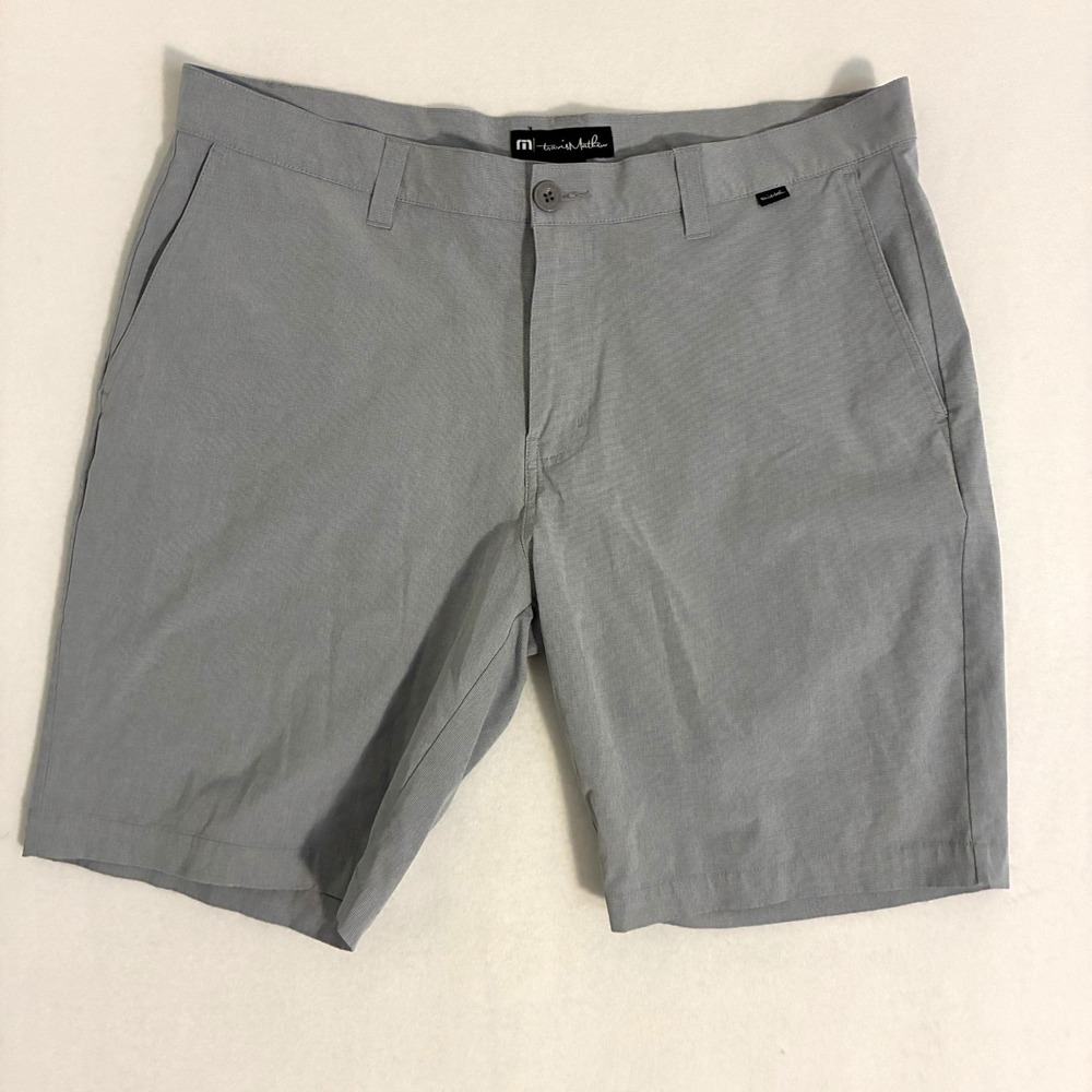 Travis Mathew Golf Shorts Men's Size 38 Gray Chino Performance‎ Preppy Sporty
